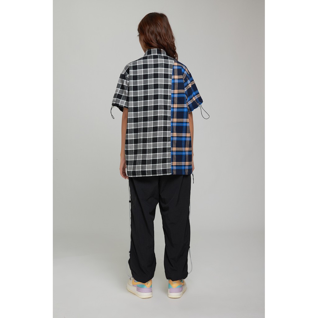 Áo Sơ Mi BOO Ngắn Tay Nam Nữ Unisex Dáng Rộng Kẻ Caro Phối 2 Màu Độc Lạ Cá Tính