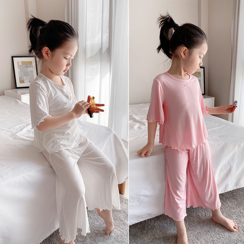 Bộ Đồ Ngủ Bằng Lụa Mát Thời Trang Dành Cho Bé Gái