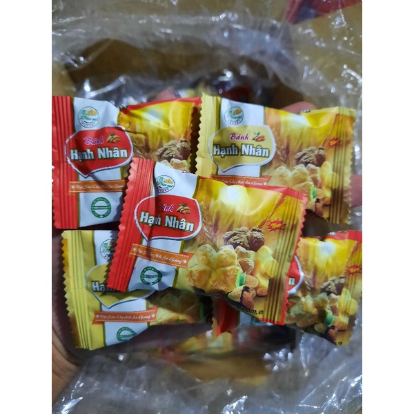 Bánh hạnh nhân Tiến Anh