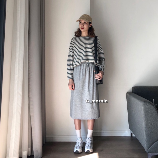 [Mã WASKT304 giảm 15% tối đa 30K đơn 99K] Chân váy trơn xẻ sau | BigBuy360 - bigbuy360.vn