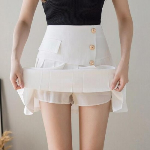 Chân váy xếp ly ngắn, chân váy tennis đen trắng có quần lót trong, cạp chéo phối 3 khuy vải tuyết mưa - Mia Shore