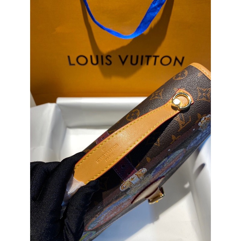 Túi xách thời trang kèm dây đeo với họa tiết garaffiti da thật cao cấp Louis Vuitton LV Bel air