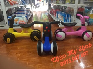 Xe chòi chân mini 4 bánh (ảnh thật)