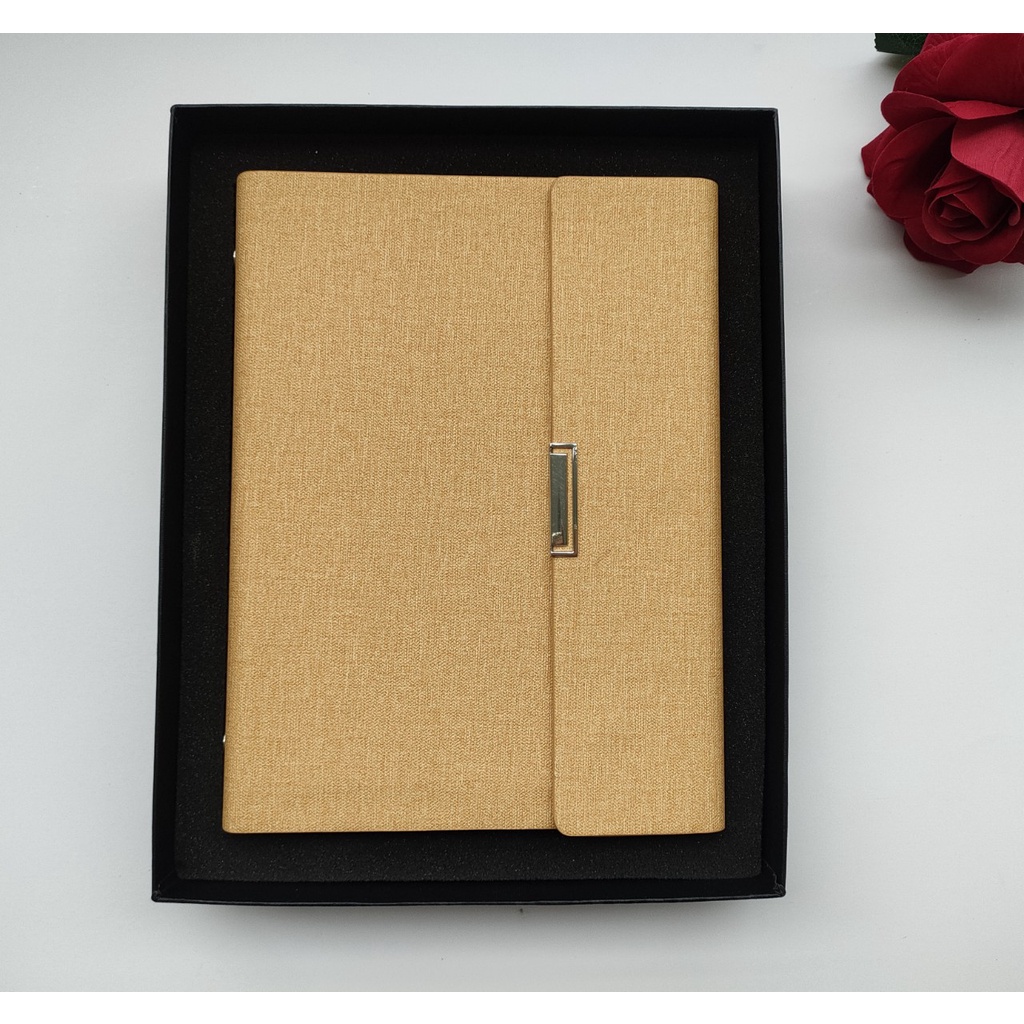 Sổ tay A5 in dập, khắc logo theo yêu cầu