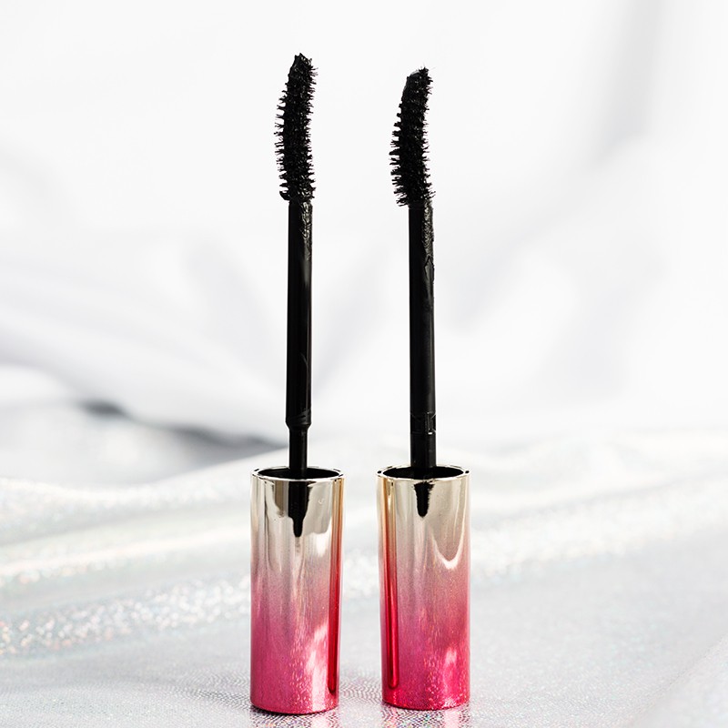[Hàng mới về] Mascara dạng kem kiss me màu tím kháng nước không nhoè màu hiệu quả | BigBuy360 - bigbuy360.vn