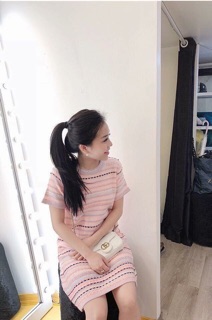 Váy len hồng