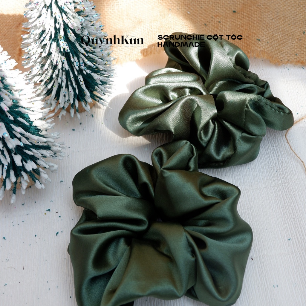 Cột tóc scrunchie satin xanh giảm rụng không cấn tóc