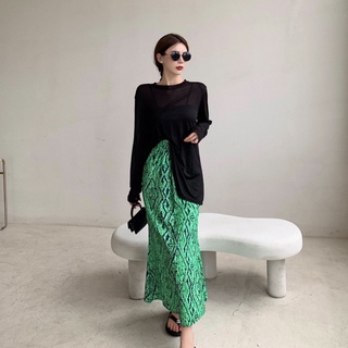 Bộ Áo Thun Cổ Tròn Xẻ Tà + Chân Váy Lưng Thun Thời Trang Mùa Hè Năng Động Trẻ Trung Cho Nữ (Có bán lẻ)