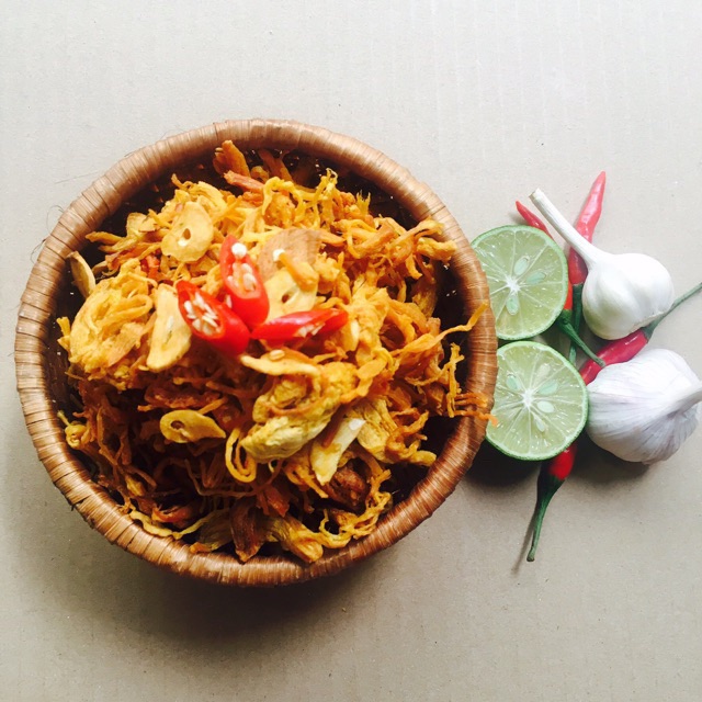 1KG Khô Gà xé Bơ Tỏi cay siêu ngon - 2 hũ 500gr | BigBuy360 - bigbuy360.vn