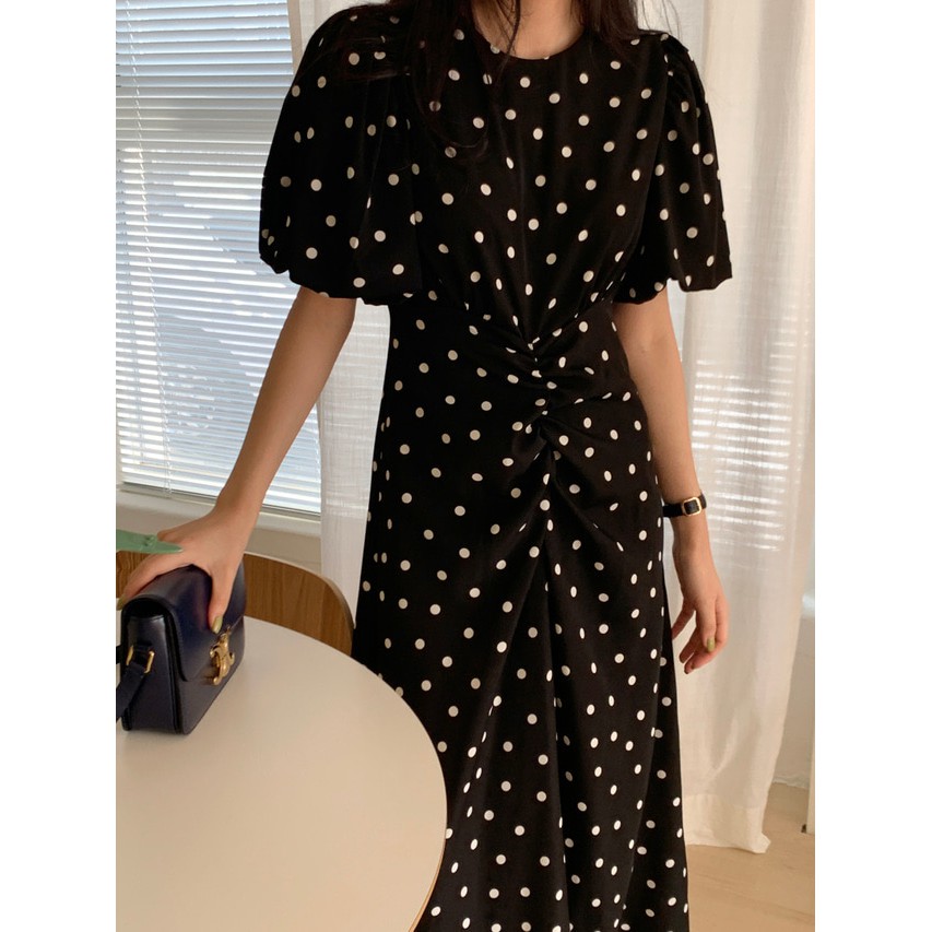 (ORDER) Váy chấm bi MORAN tay phồng thiết kế nhăn nhún eo xếp ly xòe dài thanh lịch sang trọng Hàn Quốc (NEW_HOT)