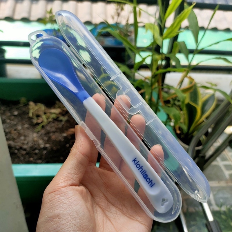 Thìa báo nóng đơn kichi kèm hộp đựng
