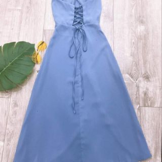 Váy maxy hai dây đan lưng