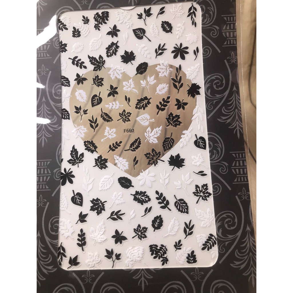 Hình dán móng tay Lá Thu đen trắng F660