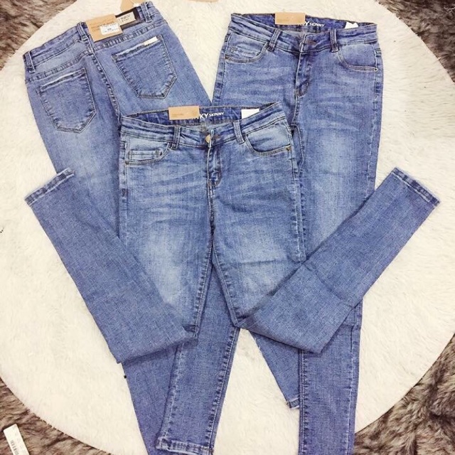 Quần jeans combo 2 chiếc tổng 260k/2 quần