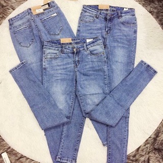 Quần jeans combo 2 chiếc tổng 260k/2 quần