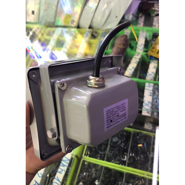 QH-Đèn chiếu sáng pha led 10 w