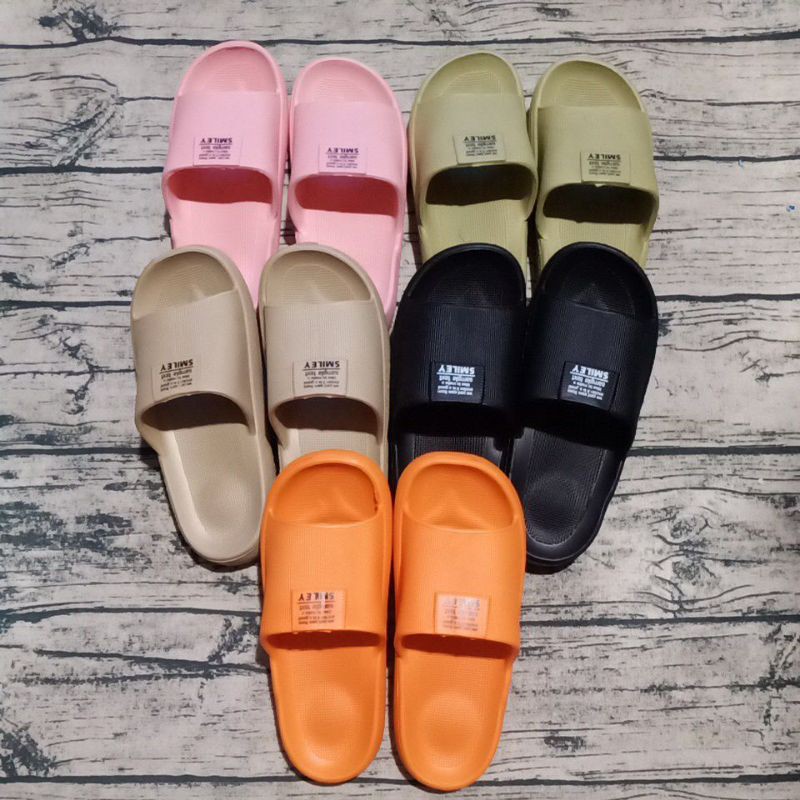 Dép bánh mì đế cao chữ