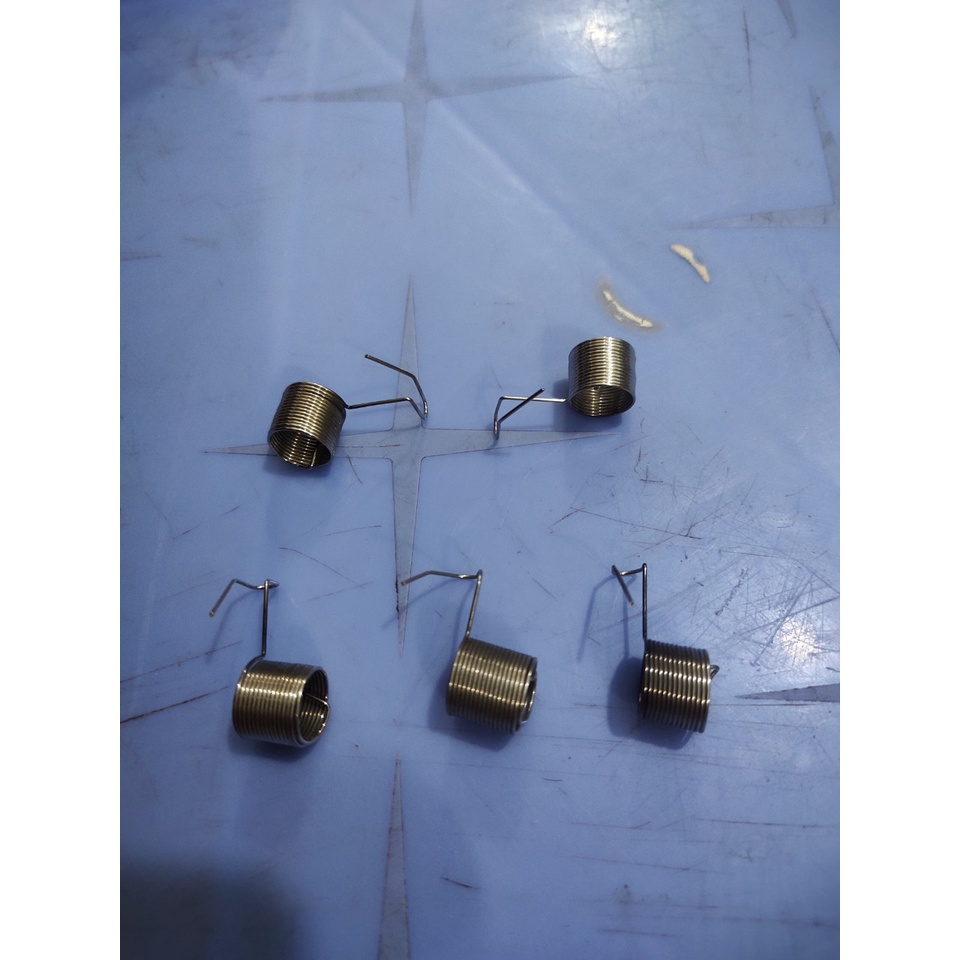 Lò xo râu tôm máy may 1kim công nghiệp