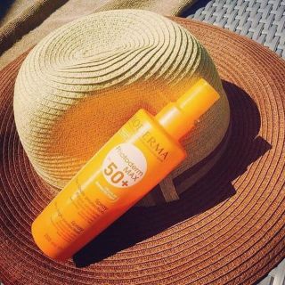 Xịt Chống Nắng Bioderma Photoderm Max Brume Solaire SPF 50+