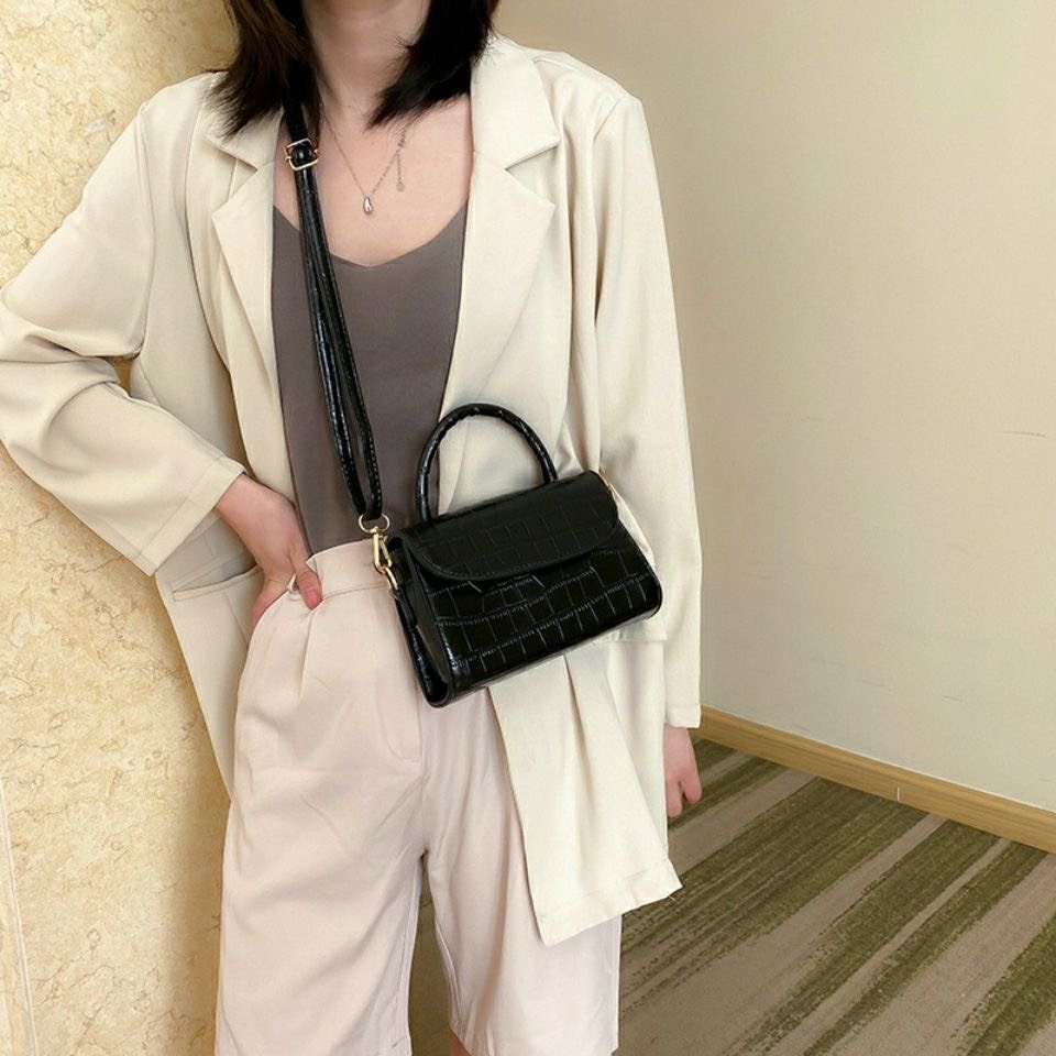 Túi xách nữ  MINT STORE  Túi đeo chéo đẹp vân rắn đi chơi cao cấp PK 412