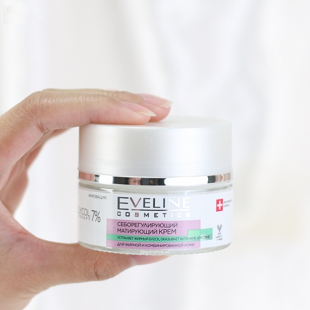 Kem dưỡng Eveline Glycol Therapy 7% ngừa mụn, mờ thâm 50ml