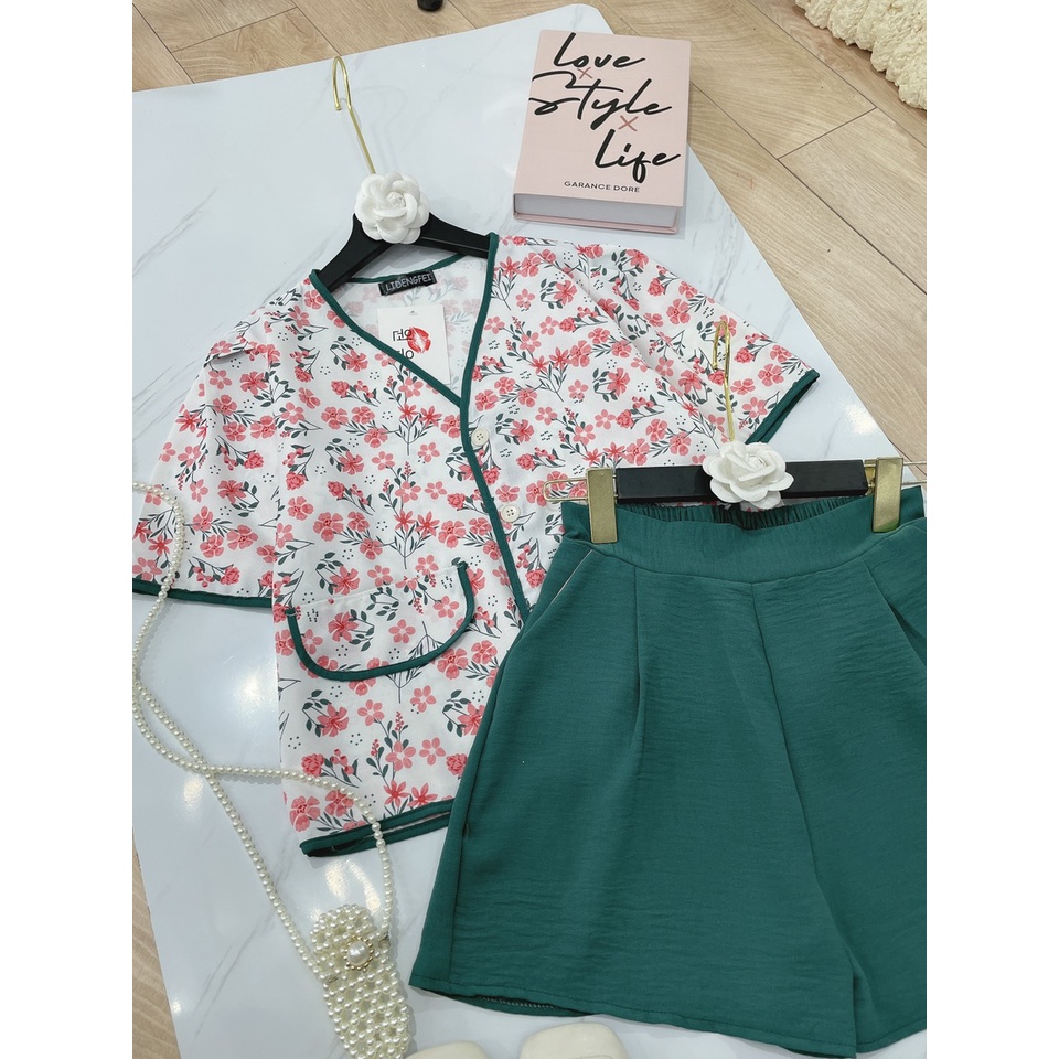 Set bộ hoa hồng  viền mí quần short đùi xanh LT296