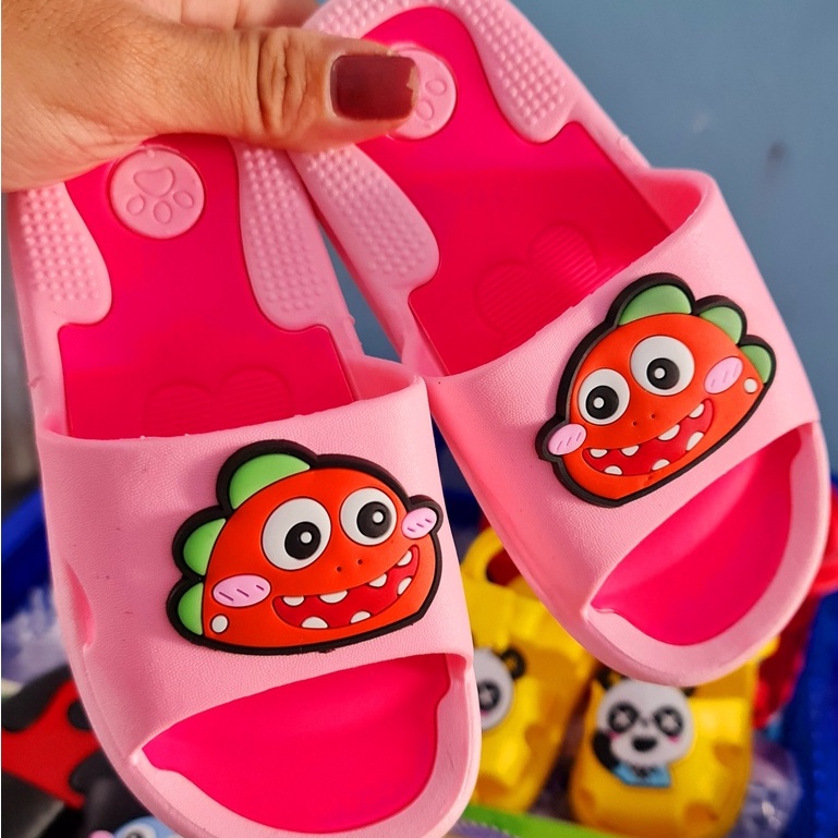 Dép bánh mì cho bé trai bé gái chất cao su siêu mềm hình cá sấu đỏ
