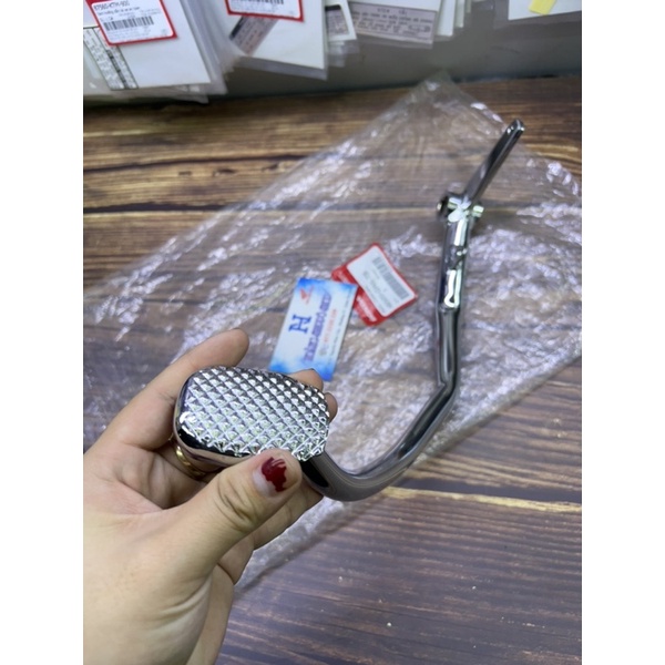 Chân đạp thắng dream thái