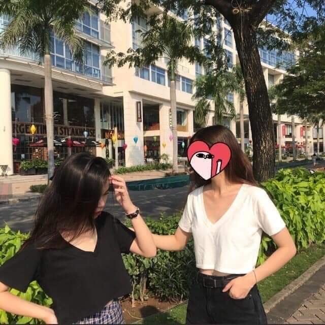 Áo crop v-neck o-neck chất đẹp (có cận vải)