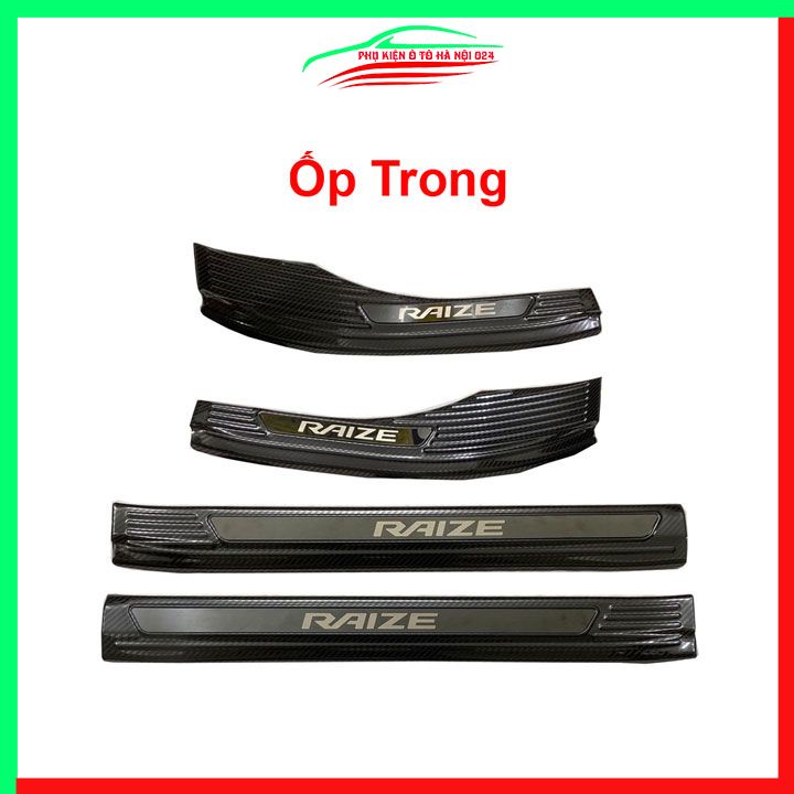 Ốp bậc cửa, nẹp bước chân Raize 2021-2023 vân cacbon chống trầy bảo vệ trang trí xe