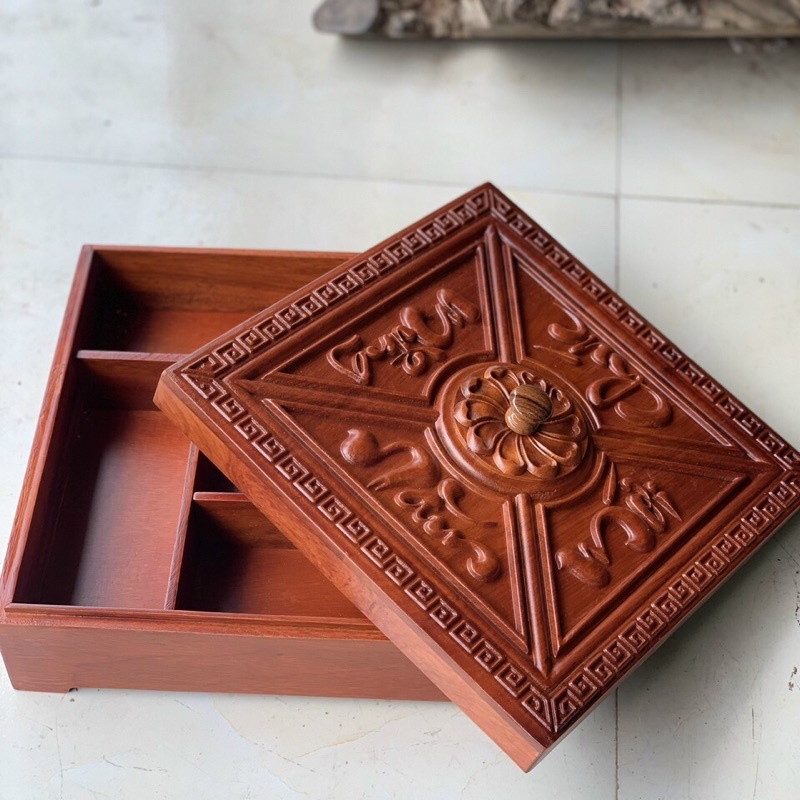 Khay Đựng Bánh Kẹo Tết Gỗ Hương  Chúc Mừng Năm Mới