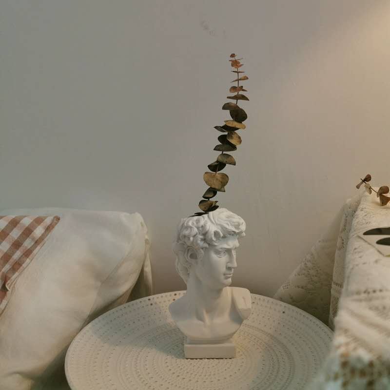 Lọ Hoa Để Bàn 12/16cm Hình David Dễ Thương