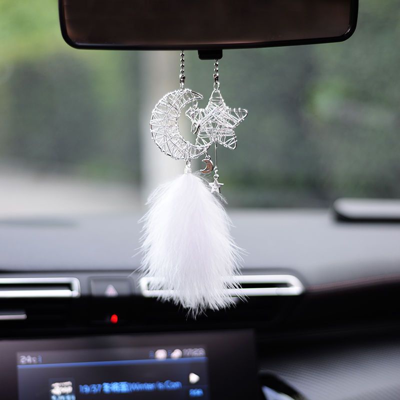 Dây Treo Trang Trí Xe Hơi Mặt Lông Vũ Dễ Thương 2HCQ