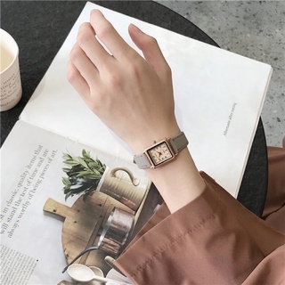 Đồng hồ nữ doukou ulzzang (có sẵn)