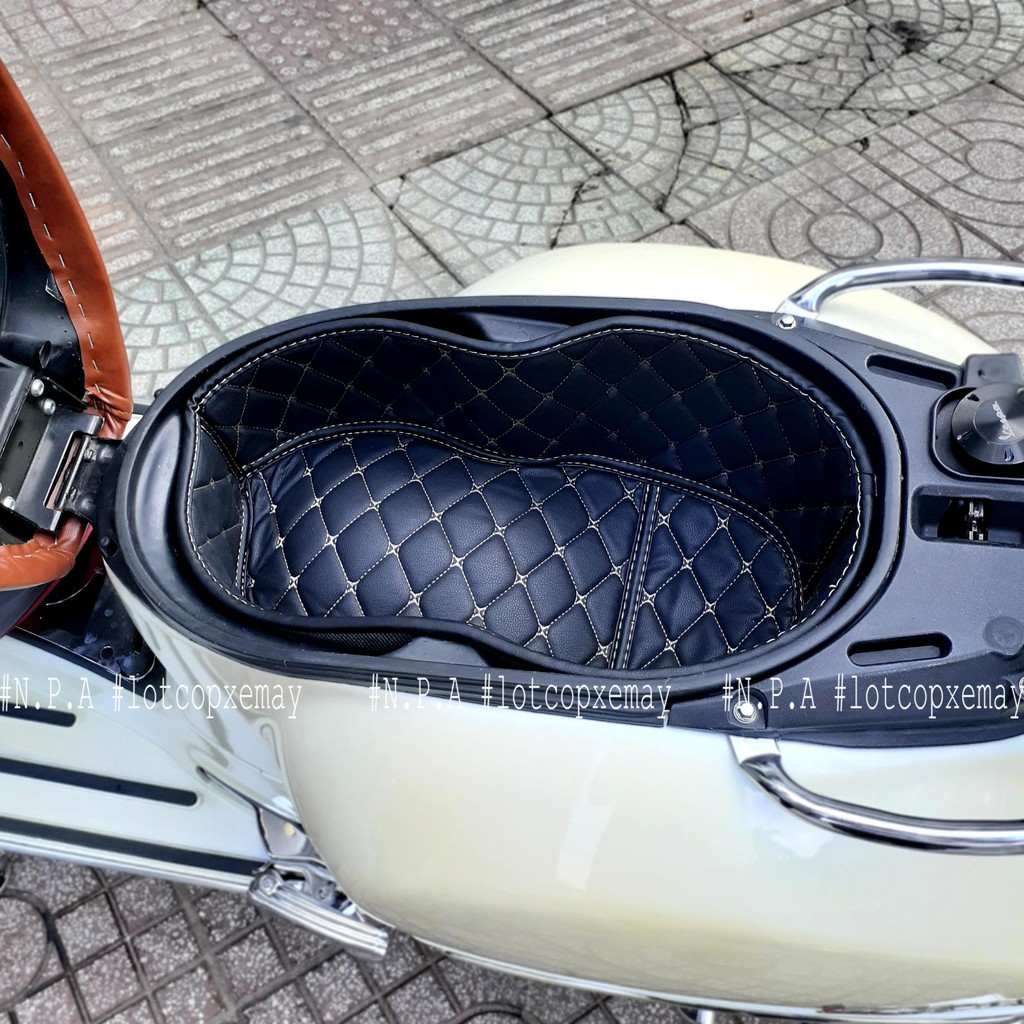 Lót cốp da xe  Vespa GTS CÓ TÚI để giấy tờ.