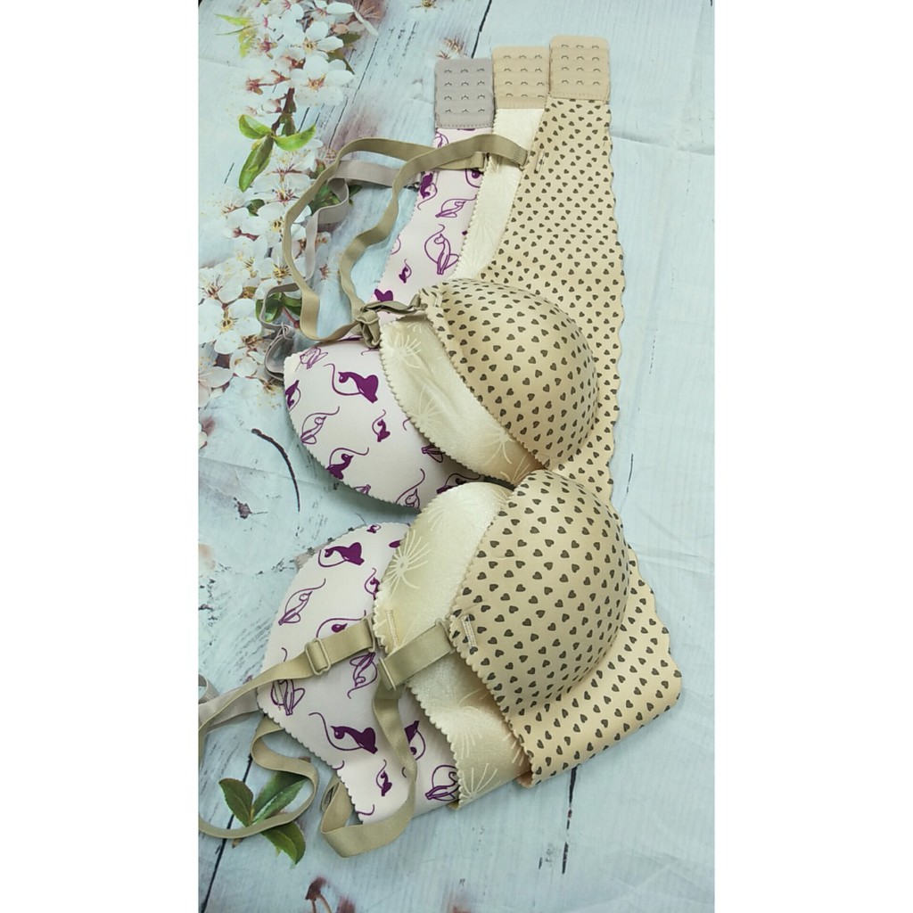 ÁO NGỰC SU TRƠN VÀ HỌA TIẾT NÂNG NGỰC BÀN TAY