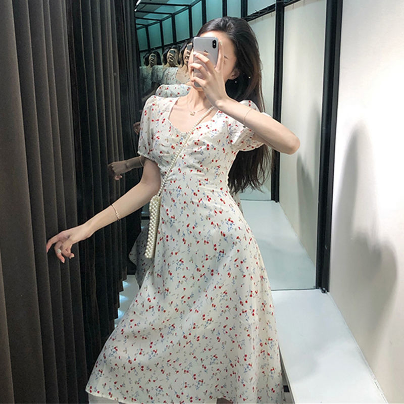 Váy Midi In Họa Tiết Hoa Tươi Mới Trẻ Trung Hợp Thời Trang