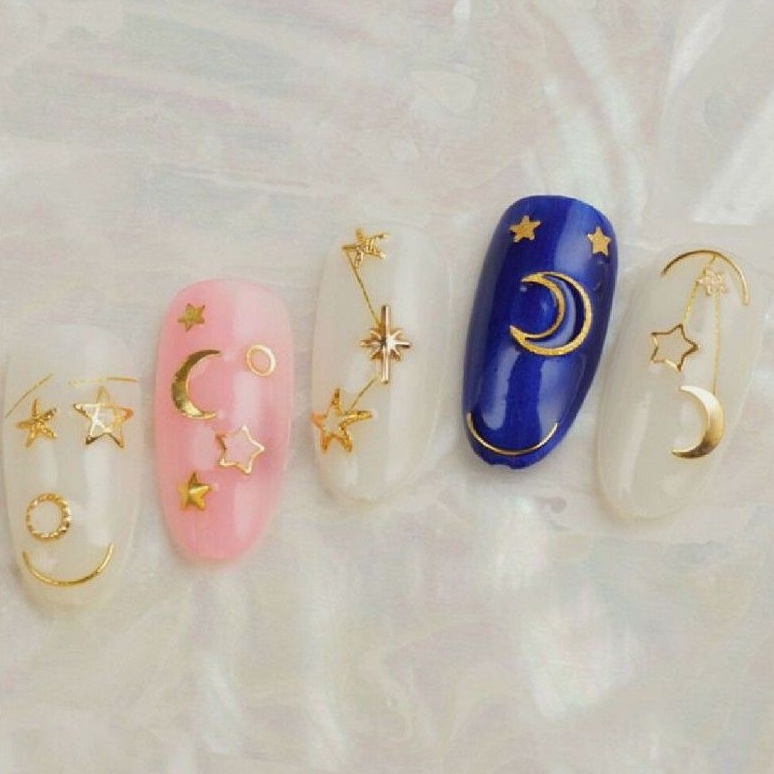 Hộp 12 mẫu Charm ( Mặt trăng, sao, ốc sò...)  dùng trong sáng tạo nghệ thuật Nail, Resin...v...v..