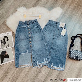 Chân váy LoeWe xẻ vạt
