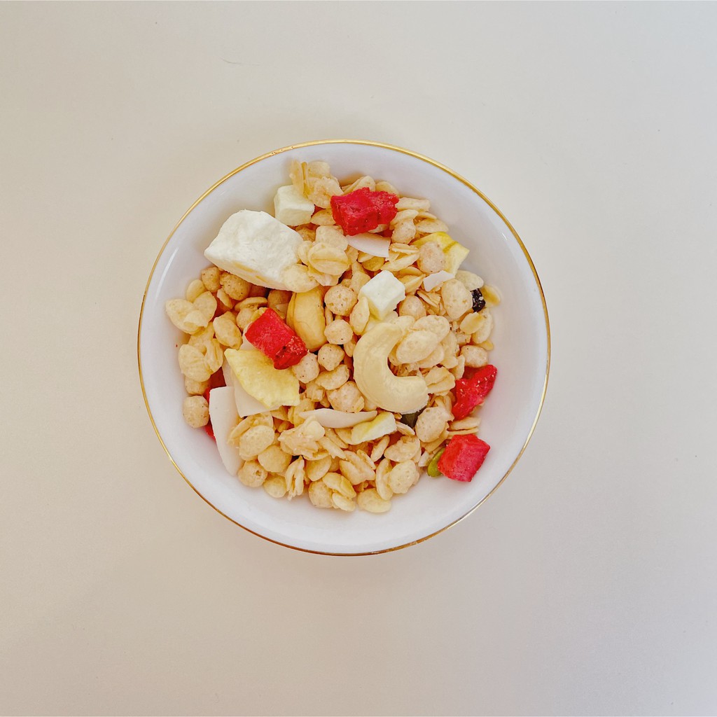 Ngũ cốc vị Viên sữa chua đào, gói 40g, ngũ cốc Tiêu Chiến, dùng để ăn sáng, hỗ trợ giảm cân, đồ ăn vặt, ăn kiêng Ankobe | BigBuy360 - bigbuy360.vn