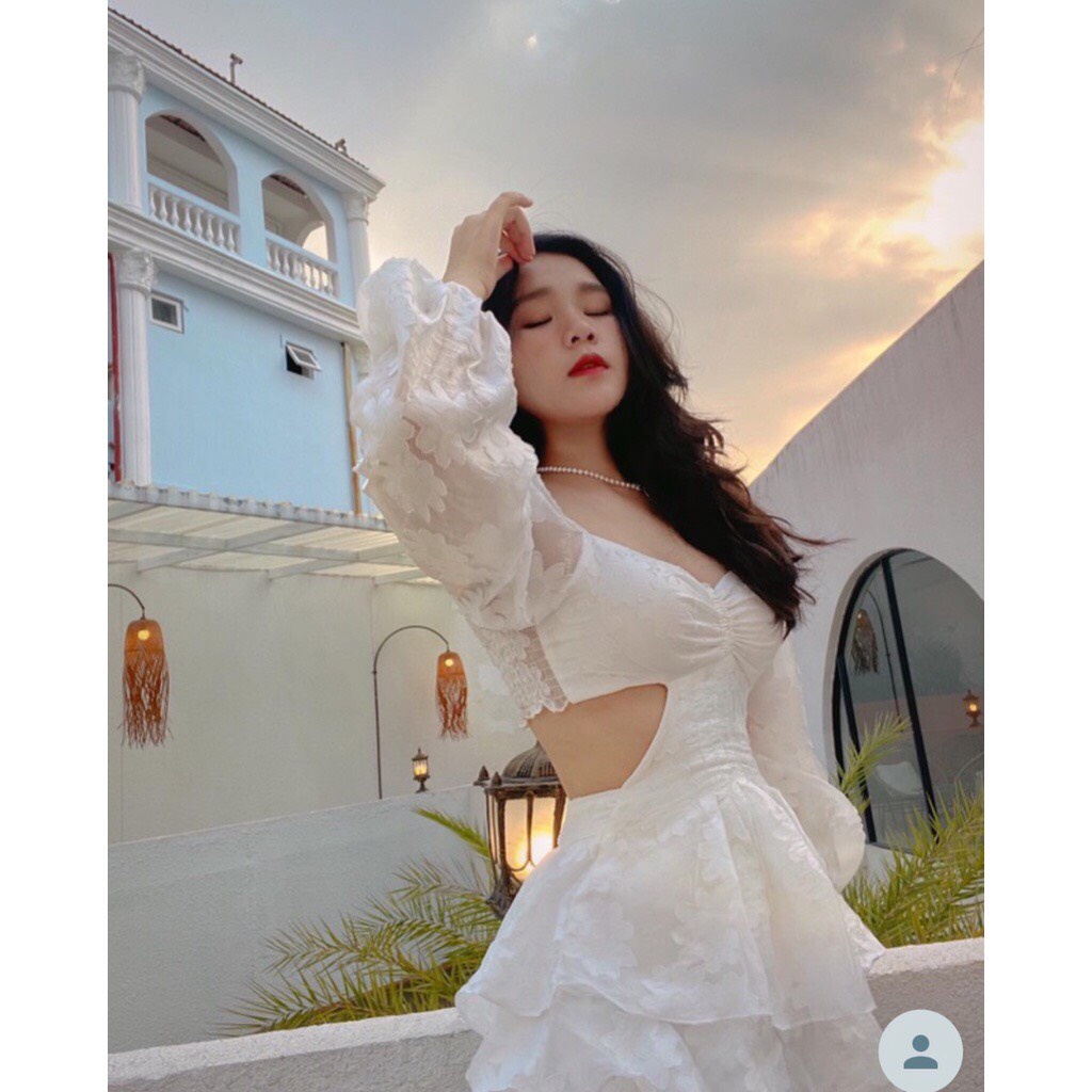 Đầm thiên nga Họa Tiết Hoa Nổi Khoét Eo Xinh Lung Linh Mê Hông Lối ra Xanh Hồng Trắng