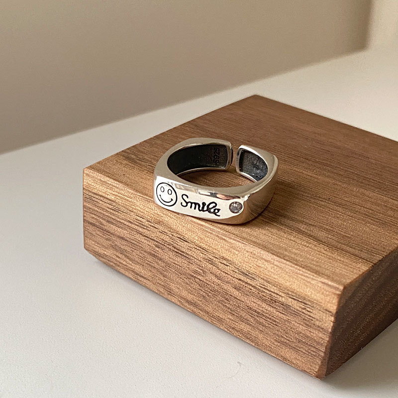 Nhẫn Hở Khắc Chữ Smile Phong Cách Hàn Quốc
