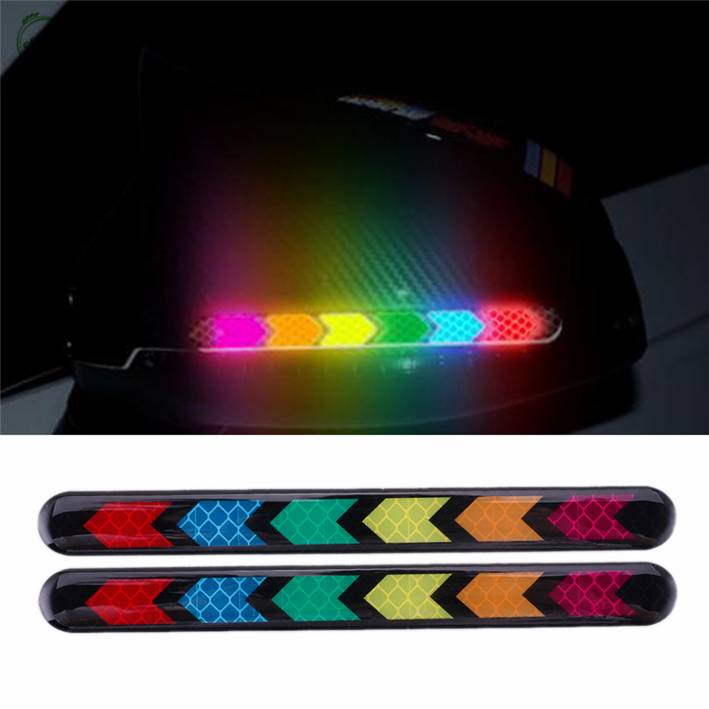 Set 2 miếng dán phản quang báo hiệu chống va chạm cho xe hơi tiện lợi