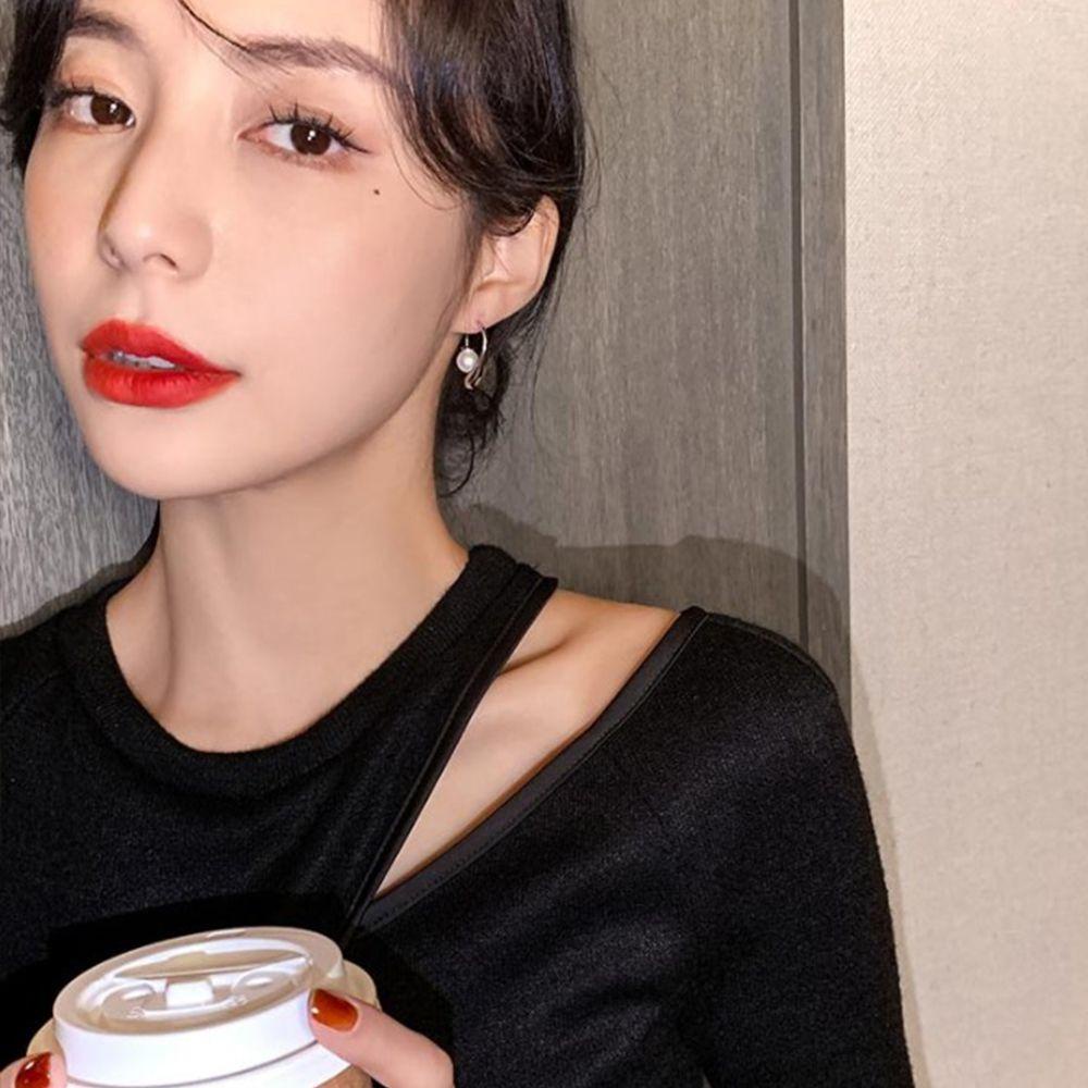 Khuyên Tai Cong Hình Giọt Nước Phong Cách Vintage Thời Trang Cho Nữ
