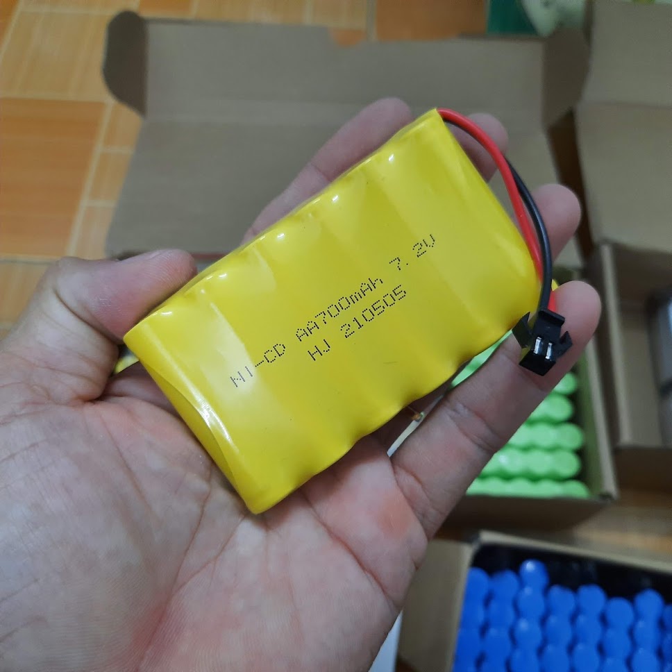 Bộ pin và cáp sạc 7.2v 700mah xe điều khiển từ xa