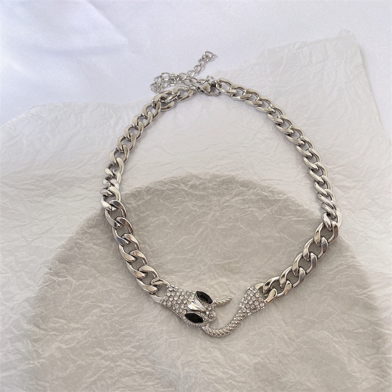 Vòng cổ Mặt Hình Rắn Bằng Kim Loại Phong Cách Âu Mỹ Mới