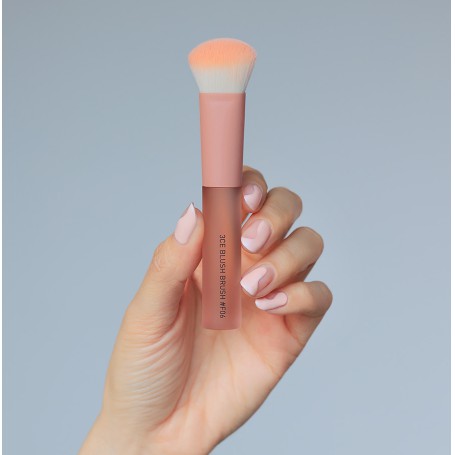 Cọ Trang Điểm Má Hồng 3CE BLUSH BRUSH #F06