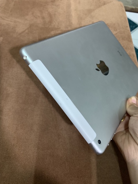 Ipad air 1 sử dụng sim 4G và wifi dung lượng 16GB | BigBuy360 - bigbuy360.vn