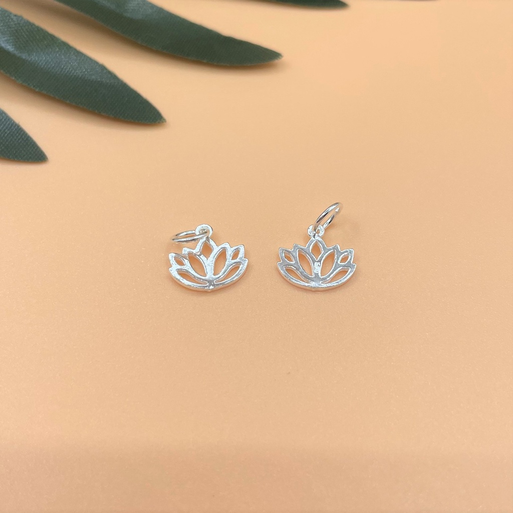 Charm móc treo hoa sen bạc trắng - Charm Bạc 925 - Mã CB356