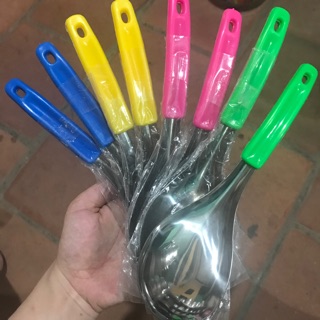 Muôi múc canh inox cán nhựa